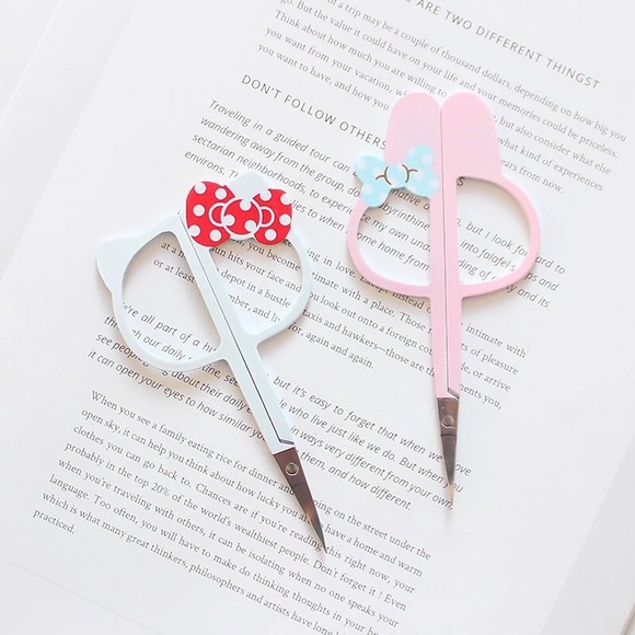 Eyebrow trimmer scissors small bow cartoon hello Kitty my melody pink red white - Picture 3 of 11
